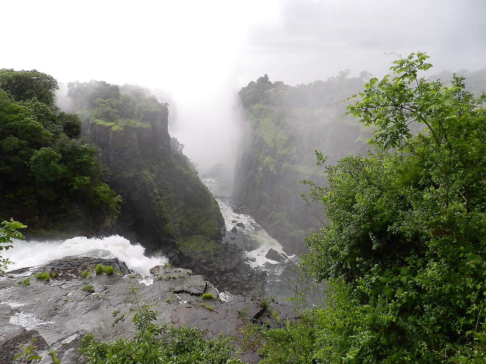 Ennen Family Trip Zimbabwe - Victoria Falls 21Dec17